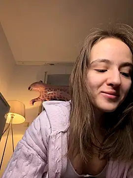 EmilyWi  online show from December 17, 2025, 10:04 pm