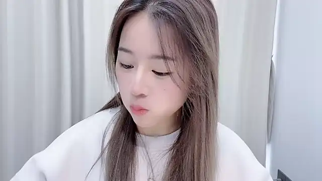 Snapshot of chloe-01 chatting on December 30, 2024, 4:42 am chloe-01 online show from December 30, 2024, 4:42 am