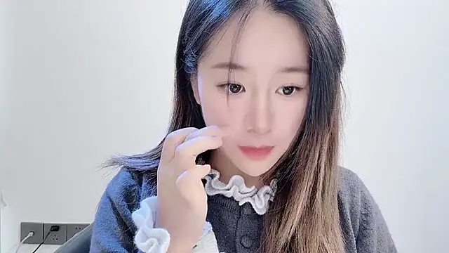 Snapshot of chloe-01 chatting on November 14, 2025, 3:21 am chloe-01 online show from November 14, 2025, 3:21 am