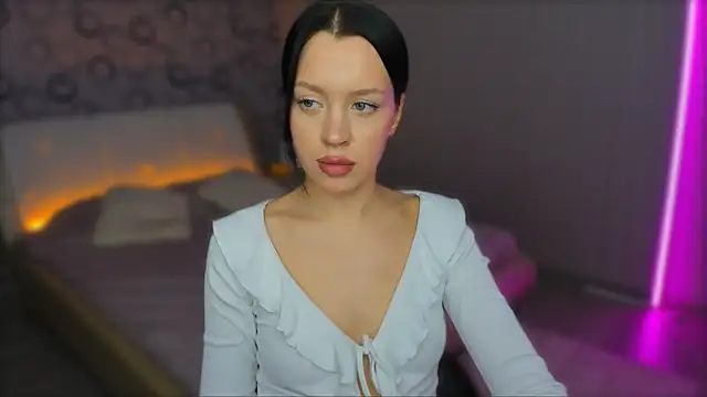 AlannaMiless online show from February 5, 2025, 2:08 am