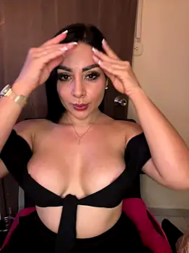 MOMALANA online show from October 4, 2025, 8:54 pm