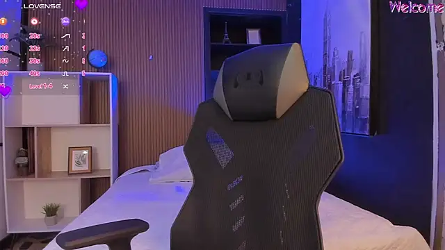 MaximusDick1  online show from March 21, 2026, 12:42 pm