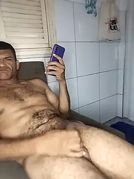 TiagosafadoFortaleza online show from April 28, 2026, 2:27 am