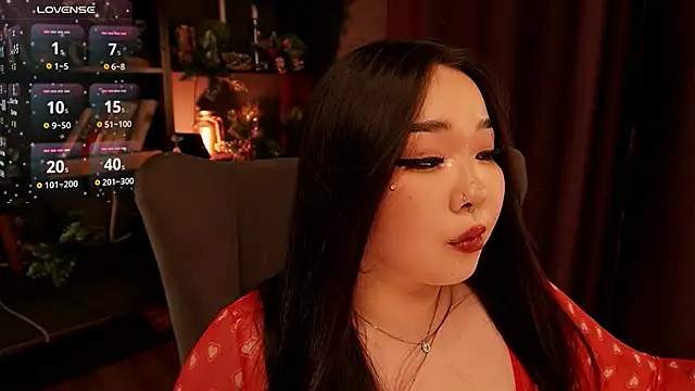 Snapshot of mei_honey_ chatting on December 17, 2025, 9:20 pm mei honey online show from December 17, 2025, 9:20 pm