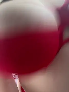 KarinaCelinne online show from March 5, 2026, 12:02 pm