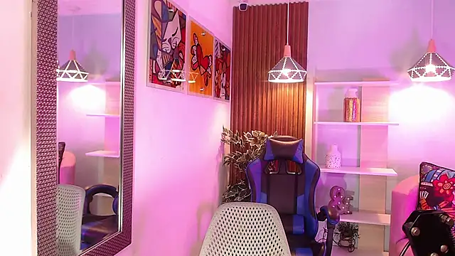 Snapshot of Dalila_Sky chatting on September 23, 2025, 6:04 pm Dalila Sky online show from September 23, 2025, 6:04 pm