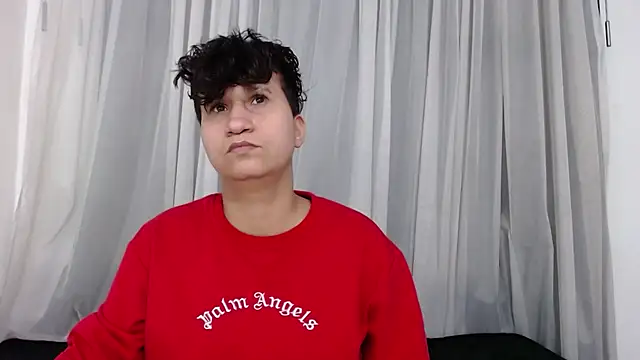 Snapshot of Im_Milan_Rs chatting on November 4, 2025, 3:32 am Im Milan Rs online show from November 4, 2025, 3:32 am