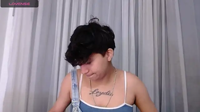 Snapshot of Im_Milan_Rs chatting on November 11, 2025, 3:23 am Im Milan Rs online show from November 11, 2025, 3:23 am