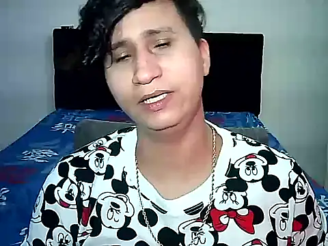 Snapshot of Im_Milan_Rs chatting on December 15, 2025, 5:52 pm Im Milan Rs online show from December 15, 2025, 5:52 pm