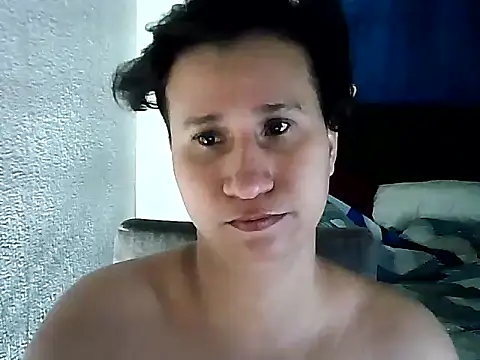 Snapshot of Im_Milan_Rs chatting on December 3, 2025, 1:17 am Im Milan Rs online show from December 3, 2025, 1:17 am