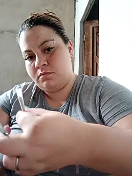 Snapshot of carola_hotwife chatting on September 18, 2025, 1:03 pm carola hotwife online show from September 18, 2025, 1:03 pm