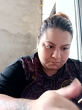 Snapshot of carola_hotwife chatting on September 23, 2025, 1:40 pm carola hotwife online show from September 23, 2025, 1:40 pm