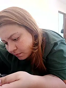 Snapshot of carola_hotwife chatting on November 18, 2025, 2:42 pm carola hotwife online show from November 18, 2025, 2:42 pm