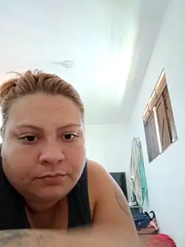 Snapshot of carola_hotwife chatting on October 30, 2025, 12:36 pm carola hotwife online show from October 30, 2025, 12:36 pm