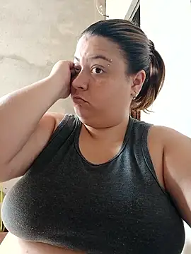 Snapshot of carola_hotwife chatting on October 1, 2025, 4:00 pm carola hotwife online show from October 1, 2025, 4:00 pm