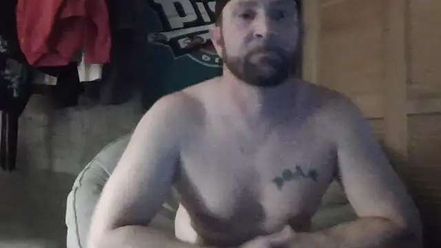 Snapshot of Edward_LongCock chatting on May 23, 2026, 5:28 am Edward LongCock online show from May 23, 2026, 5:28 am