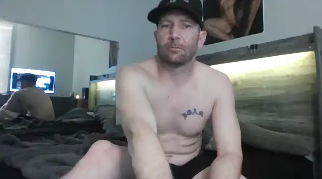 Edward LongCock online show from January 14, 2025, 6:02 am