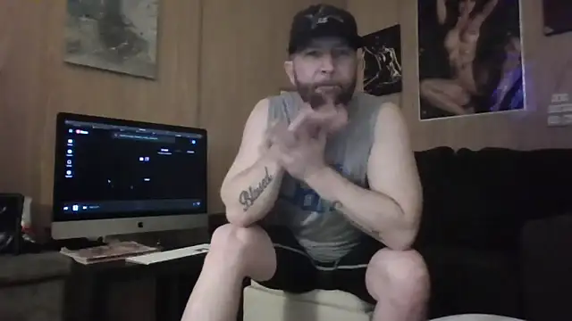 Edward LongCock online show from April 7, 2026, 10:55 pm