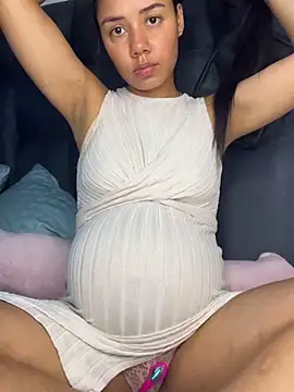  Luana online show from February 6, 2026, 2:07 am