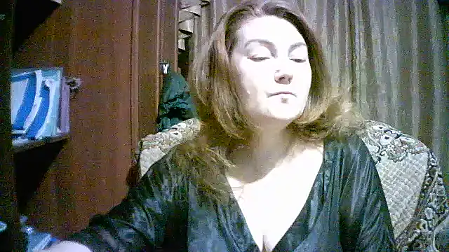 Snapshot of Madame-Butterfly chatting on November 5, 2025, 9:07 pm Madame-Butterfly online show from November 5, 2025, 9:07 pm