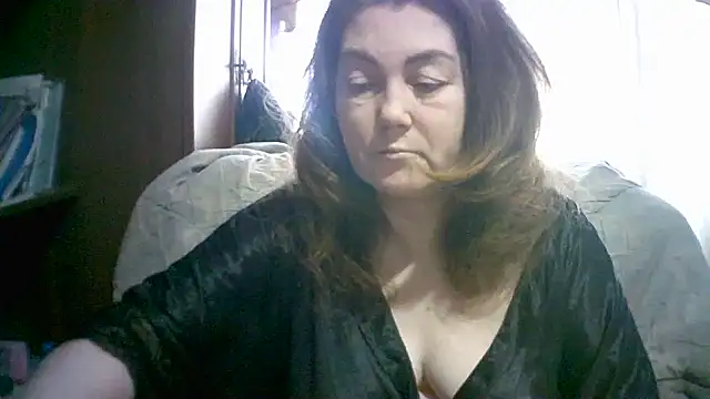 Snapshot of Madame-Butterfly chatting on November 16, 2025, 7:02 am Madame-Butterfly online show from November 16, 2025, 7:02 am