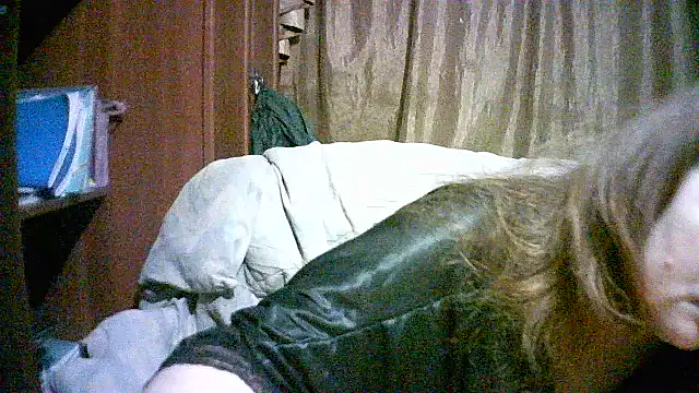 Snapshot of Madame-Butterfly chatting on November 8, 2025, 12:03 am Madame-Butterfly online show from November 8, 2025, 12:03 am