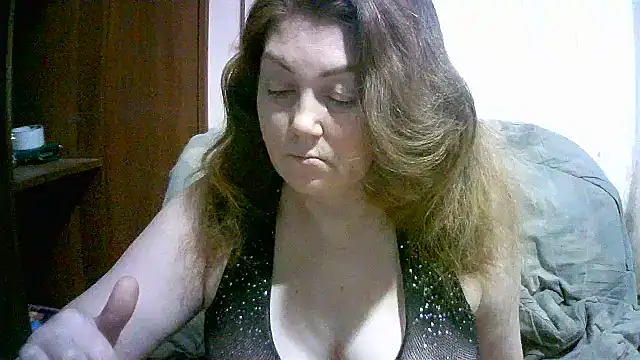 Snapshot of Madame-Butterfly chatting on December 1, 2025, 9:43 am Madame-Butterfly online show from December 1, 2025, 9:43 am