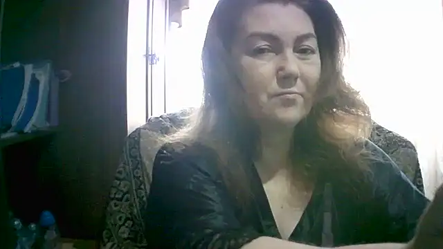 Snapshot of Madame-Butterfly chatting on November 4, 2025, 7:56 am Madame-Butterfly online show from November 4, 2025, 7:56 am