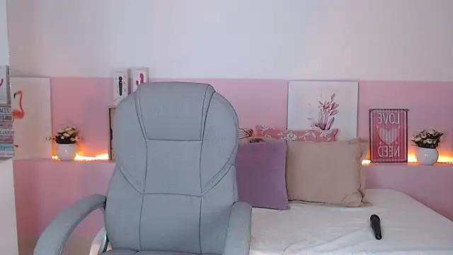 Snapshot of violeta_leon chatting on February 11, 2025, 9:31 am violeta leon online show from February 11, 2025, 9:31 am