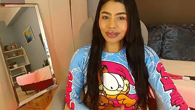 Snapshot of violeta_leon chatting on October 1, 2025, 3:44 am violeta leon online show from October 1, 2025, 3:44 am