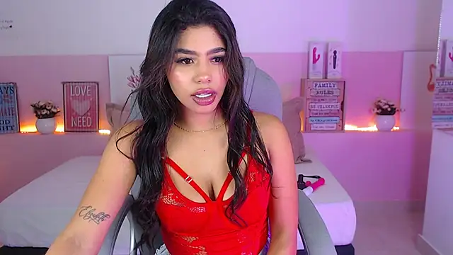 Snapshot of violeta_leon chatting on February 11, 2025, 3:18 am violeta leon online show from February 11, 2025, 3:18 am