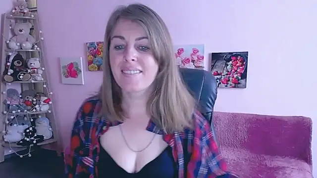 Snapshot of Hot_Milady chatting on March 20, 2025, 8:09 am Hot Milady online show from March 20, 2025, 8:09 am