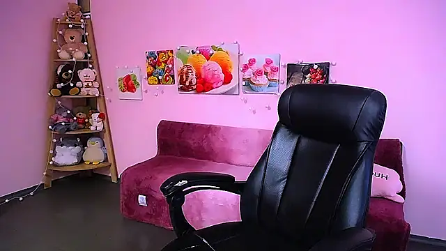 Snapshot of Hot_Milady chatting on December 16, 2025, 8:51 am Hot Milady online show from December 16, 2025, 8:51 am