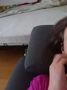 Snapshot of Miky_21 chatting on December 18, 2024, 9:08 pm Miky 21 online show from December 18, 2024, 9:08 pm