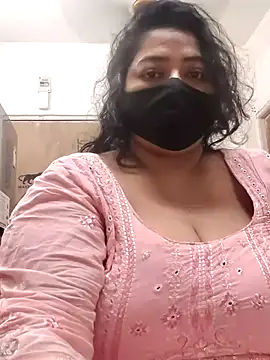 Snapshot of zeepe19 chatting on October 27, 2025, 8:26 am zeepe19 online show from October 27, 2025, 8:26 am