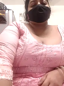 Snapshot of zeepe19 chatting on October 31, 2025, 12:57 pm zeepe19 online show from October 31, 2025, 12:57 pm