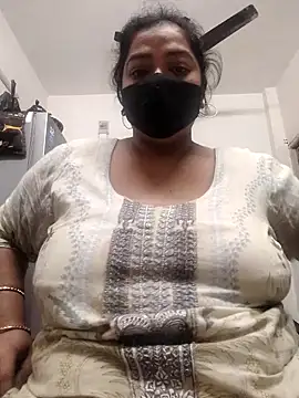 Snapshot of zeepe19 chatting on November 19, 2025, 5:40 am zeepe19 online show from November 19, 2025, 5:40 am