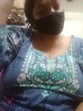 zeepe19 online show from March 9, 2026, 3:04 pm