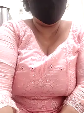 Snapshot of zeepe19 chatting on October 25, 2025, 6:34 am zeepe19 online show from October 25, 2025, 6:34 am