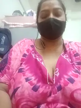 zeepe19 online show from March 25, 2026, 6:24 am