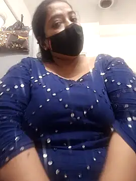 Snapshot of zeepe19 chatting on November 17, 2025, 6:01 pm zeepe19 online show from November 17, 2025, 6:01 pm