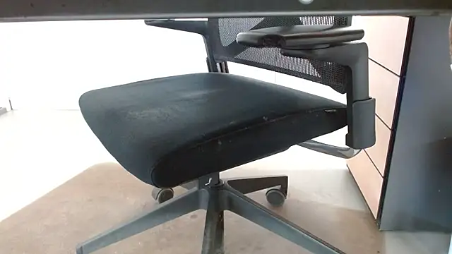 Snapshot of lovewalknaked chatting on November 21, 2025, 10:36 am lovewalknaked online show from November 21, 2025, 10:36 am