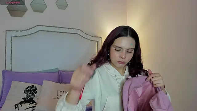 Snapshot of KIMAPRIL chatting on October 7, 2025, 7:48 pm KIMAPRIL online show from October 7, 2025, 7:48 pm