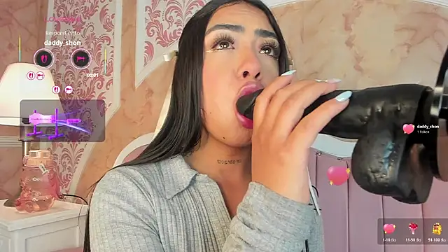 Snapshot of Sofia_fantasyy chatting on November 20, 2025, 12:39 pm Sofia fantasyy online show from November 20, 2025, 12:39 pm