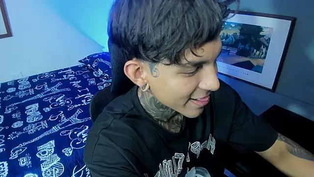 Snapshot of Travistanner_28 chatting on November 8, 2025, 5:05 pm Travistanner 28 online show from November 8, 2025, 5:05 pm