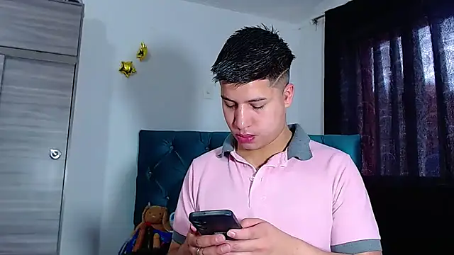 Snapshot of Randy_horny chatting on November 20, 2025, 5:24 pm Randy horny online show from November 20, 2025, 5:24 pm