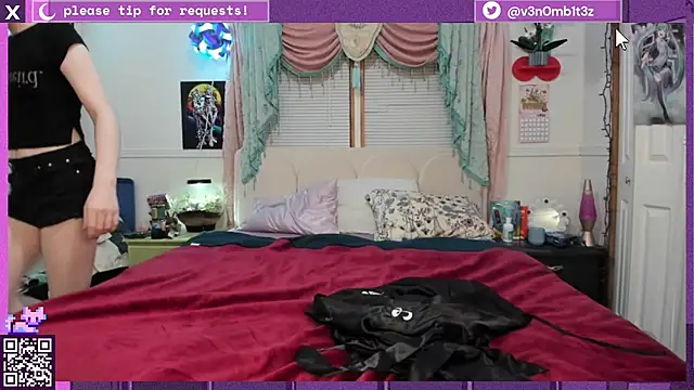 Snapshot of v3n0mb1t3z chatting on September 27, 2025, 2:28 am v3n0mb1t3z online show from September 27, 2025, 2:28 am