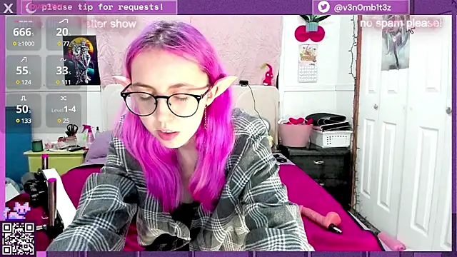 Snapshot of v3n0mb1t3z chatting on March 20, 2025, 3:02 am v3n0mb1t3z online show from March 20, 2025, 3:02 am