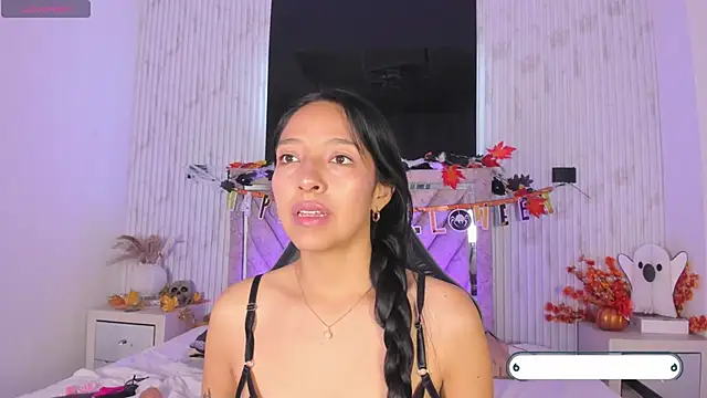 Valery wang online show from November 3, 2025, 12:09 pm