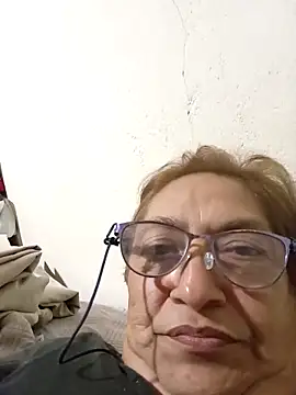 Snapshot of florecita69 chatting on November 28, 2025, 12:55 am florecita69 online show from November 28, 2025, 12:55 am